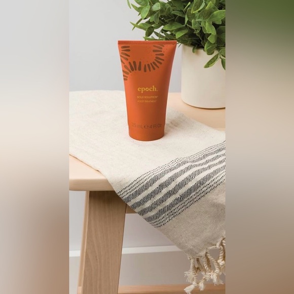 Nu Skin Epoch Sole Solution Foot Treatment 
4 OZ. - Picture 7 of 12